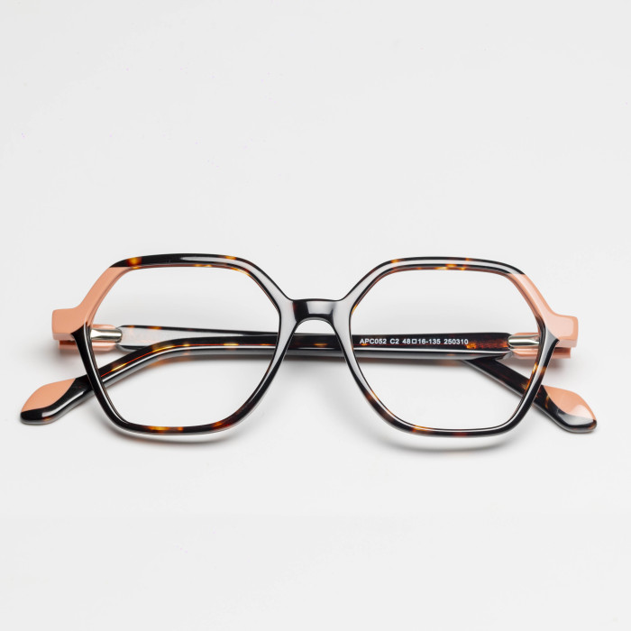 APC052-C2