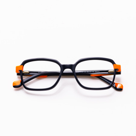 APC058-C2